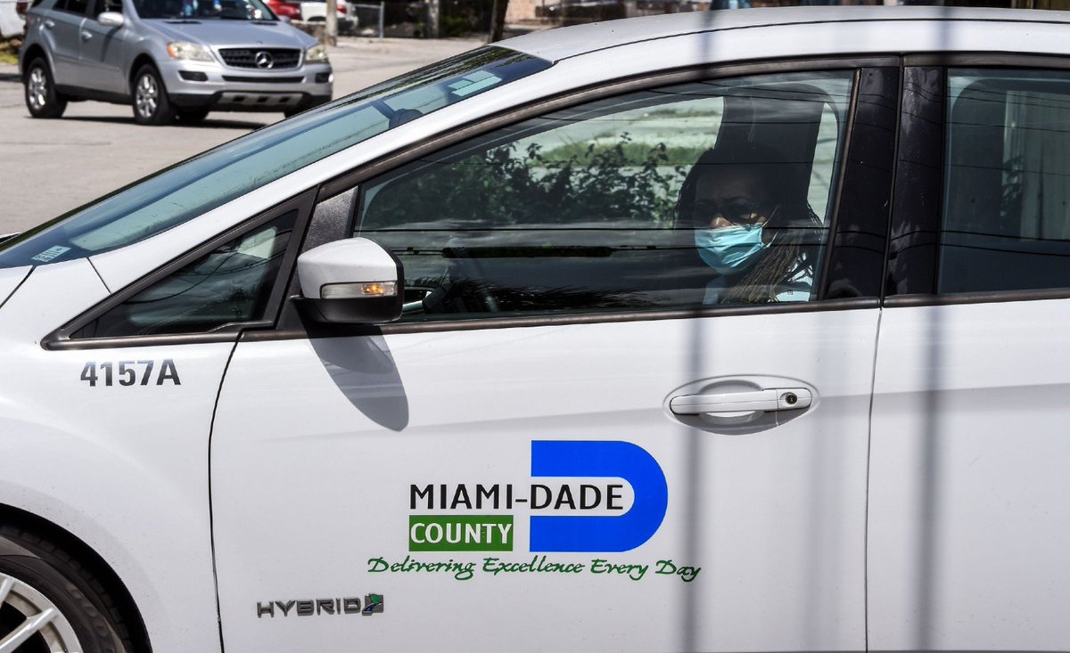 thehill's tweet image. Nearly 600 Miami-Dade Public School staff diagnosed with COVID-19 hill.cm/52mysc6