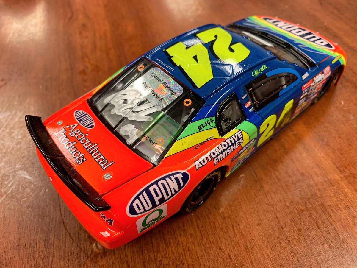 Giving away a Pre-Production Dual Autographed (<a href="/RayEvernham/">ray evernham</a>) 1997 @DISupdates 500 Win 1:24 Scale <a href="/Lionel_Racing/">Lionel Racing</a> Die Cast.

You can enter here for your chance to win ⬇️.

jeffgordon.com/enter-the-auto…

#TeamJG