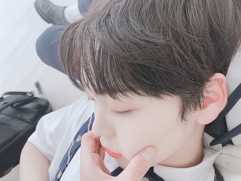 _moon1130's tweet photo. 정모가 올려준                         세림이가 올려준 
형준이                                    형준이 https://t.co/r6DpcLaFs8