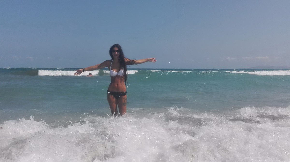 Roro_Ado's tweet photo. yuppii beachhhhhh
#beach #Greece https://t.co/6AEAB1sSP7