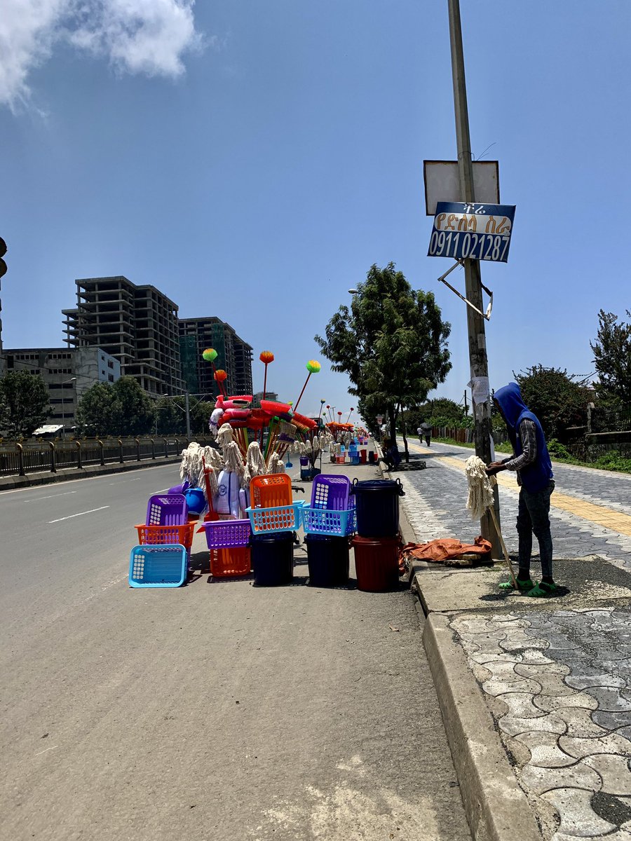 #StreetMarket 💛
#phonephotography 
#EverydayAddis 
#WalkingPics