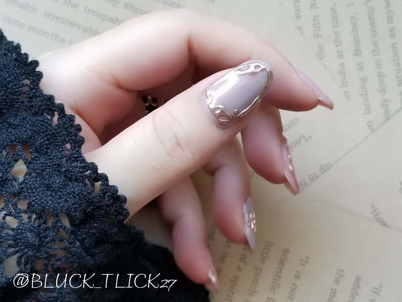 𐊰𐊦𐊋𐊠𐊯𐊦𐊪513 リングライン風ネイル ネイル工房さん Nailkoubouu で購入した ビジュージェルを使ってリングライン風ネイルに ベースカラーはhomeiさん Homei Nail のウィークリージェルです T Co Kvtchcmneb Gelnailsistem18