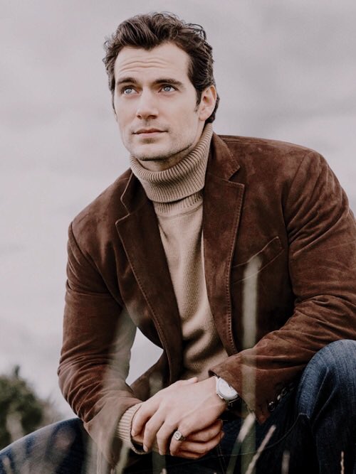 Just couldn’t resist doing this thread on Chris Evans and Henry Cavill! Sexy. 