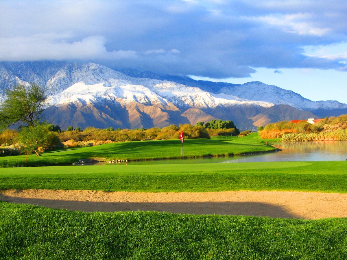 Desertdunesgolf's tweet photo. Looking for a tee time? We have you covered. These tee times are prices at our best rates. Book Online: https://t.co/cKZLFJksUT https://t.co/gvwl05Enk1
