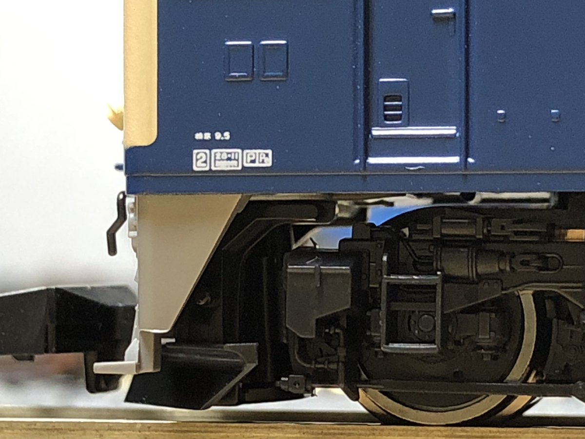 TOMIX 7134 入線。やっっっと通常品で出たEF64 1000一般色の後期型