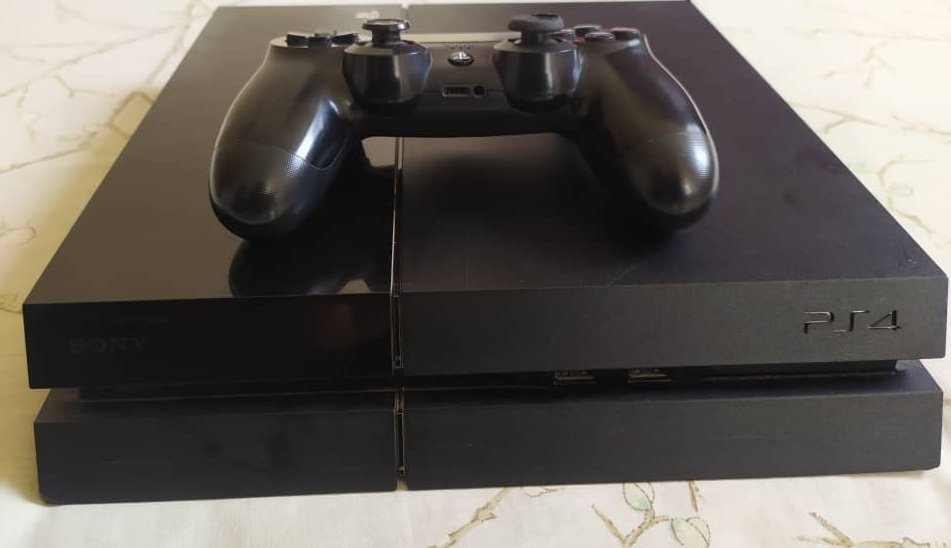 GAMESHOP_Offiel's tweet photo. Flash vente 🔴 🔴 🔴
Une PS4 FAT Avec FIFA20 Et UNE MANETTE À 150.000 FRS
POUR LES INTÉRESSÉS, VENEZ EN DM OU APPELEZ AU 772489362. @GAMESHOP_Offiel
@OthmaneJ8 @kha_mbaye @BassPetit @atoumanee @Sen_Games https://t.co/gUgO3EDKhJ
