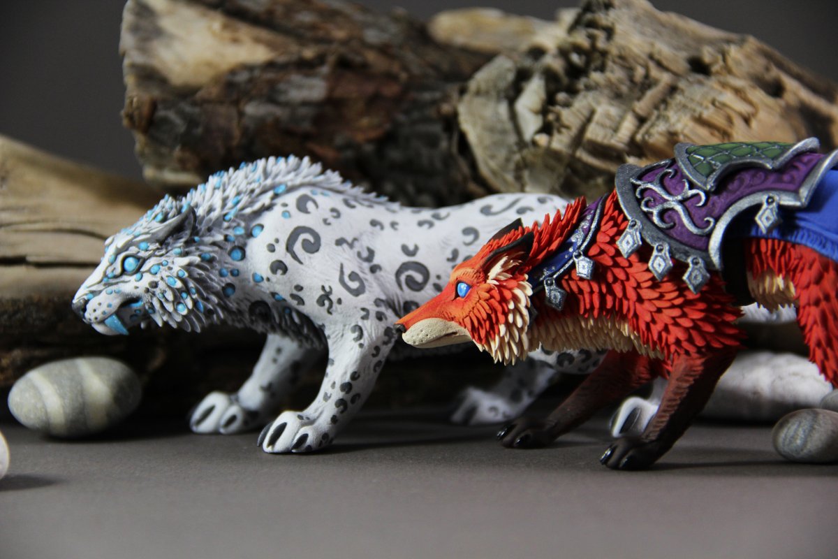 JulieColibri's tweet photo. 🦊 Llothien Prowler and Loque'nahak <Mate of Har'koa>🐱
100% Handmade.
#warcraft #mount #art #fox #LlothienProwler #craft #worldofwarcraft #sculpture #creature #figurine #hunter #loquenahak #pet #hunterpet https://t.co/4YkzIm9Vc2