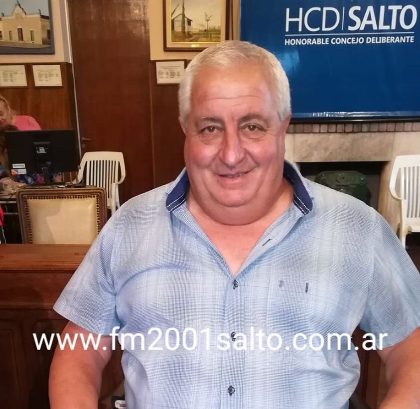 fm_salto's tweet photo. El@concejal Palazzesi permanecerá aislado por síntomas de COVID. Julián Ainora comunicó que el edil del Frente Todos se encuentra en buen estado de salud, se había reportado luego de haber perdido el olfato. Ahora está en su domicilio de Arroyo Dulce

https://t.co/tjgeZh8w9L https://t.co/4Y3t7YCESu