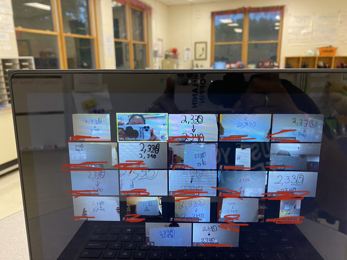 AnyeaGibson's tweet photo. This picture brings me so much joy on the rainy day. It may not looking like much, but it means the WORLD to me. It’s finally coming together!! #HPS #bears #hpstoy #VMT https://t.co/LR67Yye0Y8