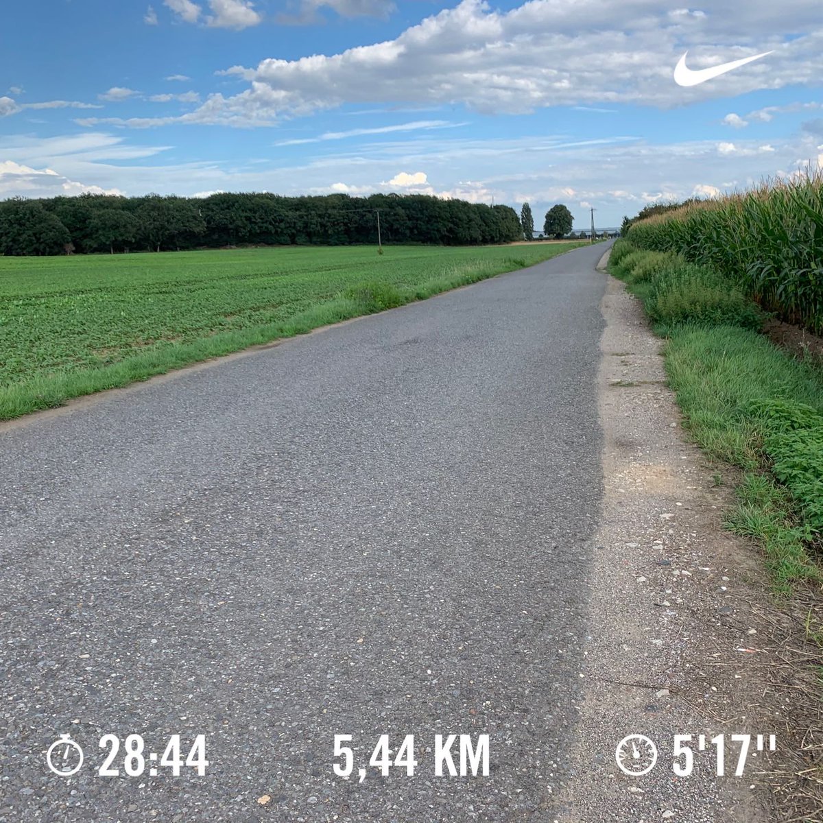 arnecls's tweet image. #runningprogress Never underestimate sun+wind in your face. Would have been 5‘12“ without. But hey 🤷🏼‍♂️