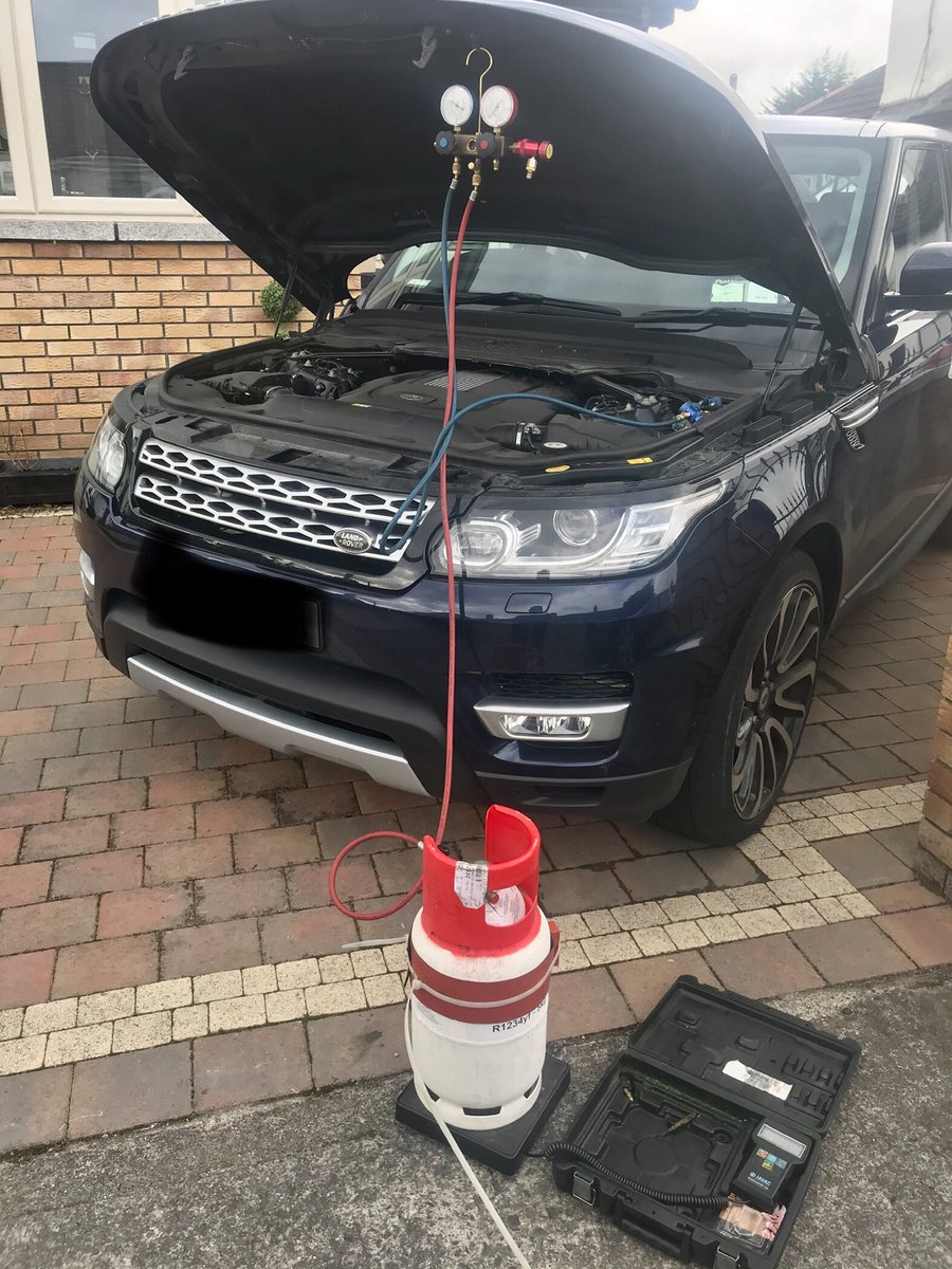 CarAirCond's tweet photo. Nice to be able to help out a Discovery in need of A/C today #staycation #2020 #aircon #R1234yf #DublinA/C #wetraveltoyou #MobileA/C #LandRover #Discovery https://t.co/NV1Cdl1Tii