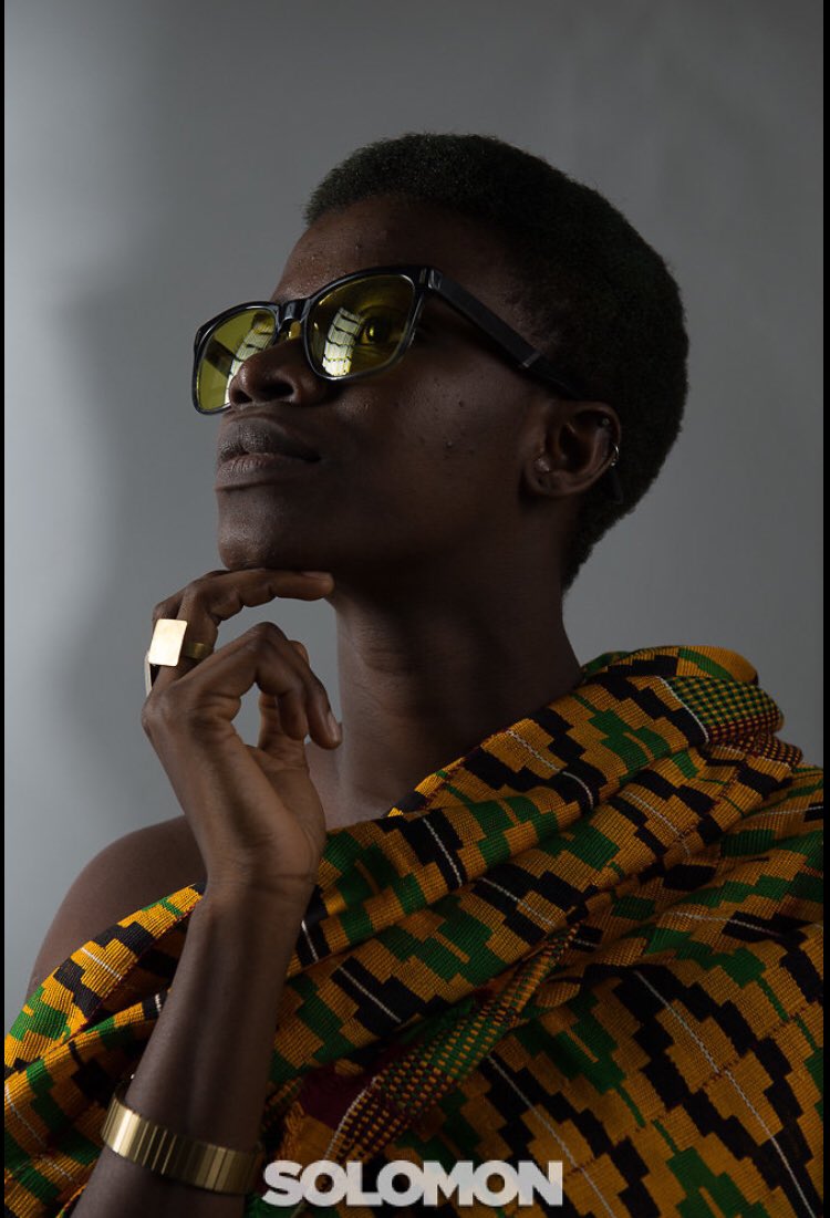 Bohten's tweet photo. 🇬🇭 Our history and future weaves simultaneously.

📸: Idris Solomon, 2017.

#kente #BohtenWeSeeYou https://t.co/6JsH82BbYE