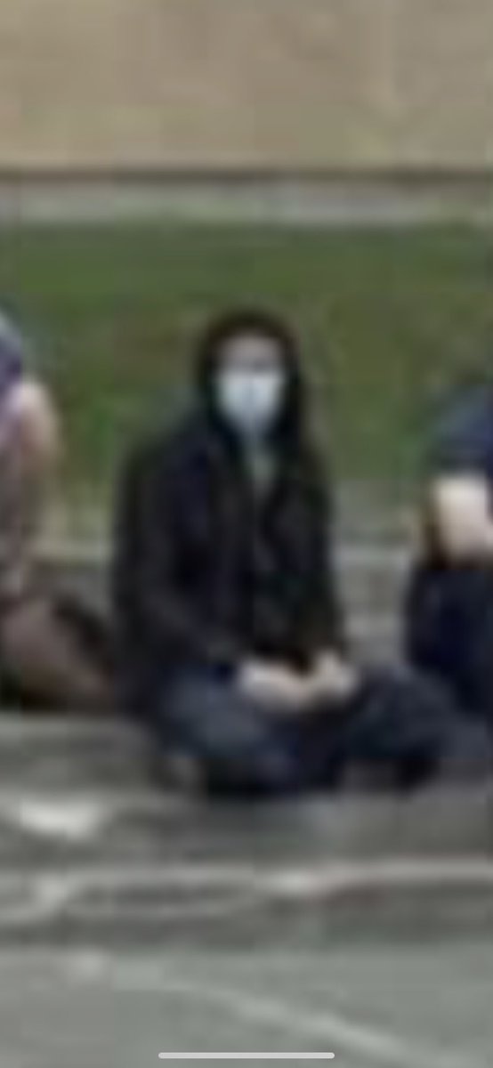 JHvincentR's tweet photo. mAnDaToRy mAsK pRoTeSt ... *wears mask* https://t.co/EwoyYIPuQ2