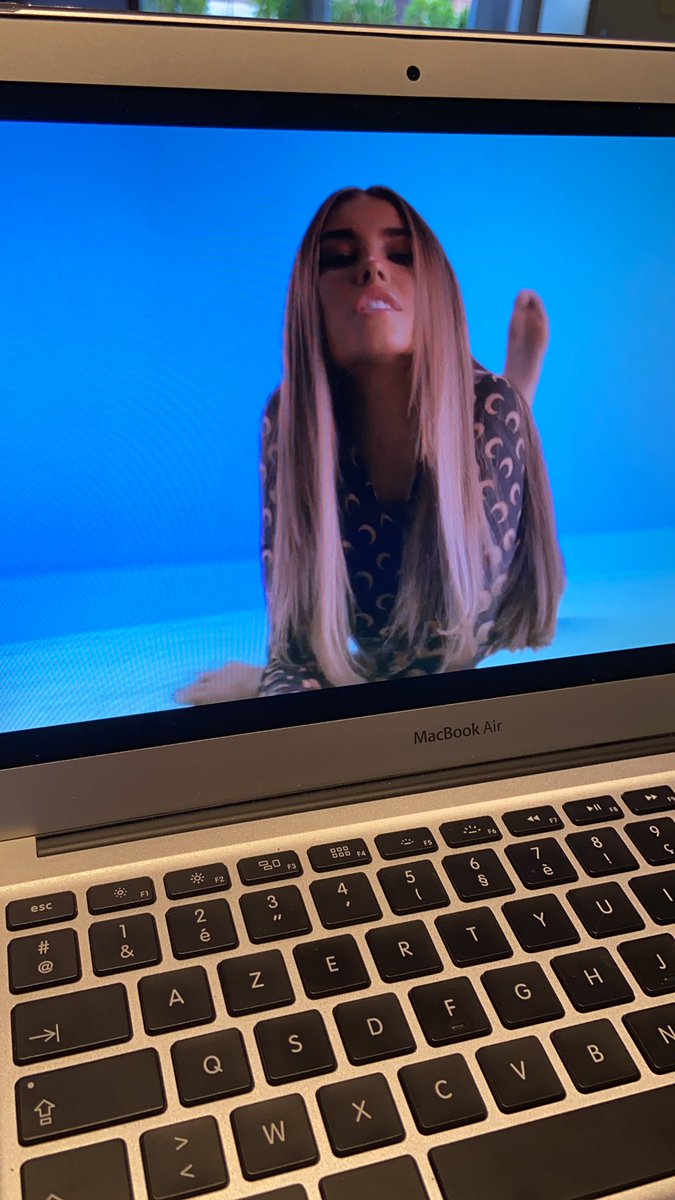 coralfixation_'s tweet photo. SHE IS ICONIC #BABYISOUT #BABYISOUT #BABYISOUT #BABYISOUT #BABYISOUT #BABYISOUT #BABYISOUT #BABYISOUT #BABYISOUT #BABYISOUT #BABYISOUT #BABYISOUT @madisonbeer @officialteammb https://t.co/2wED1AgMTe