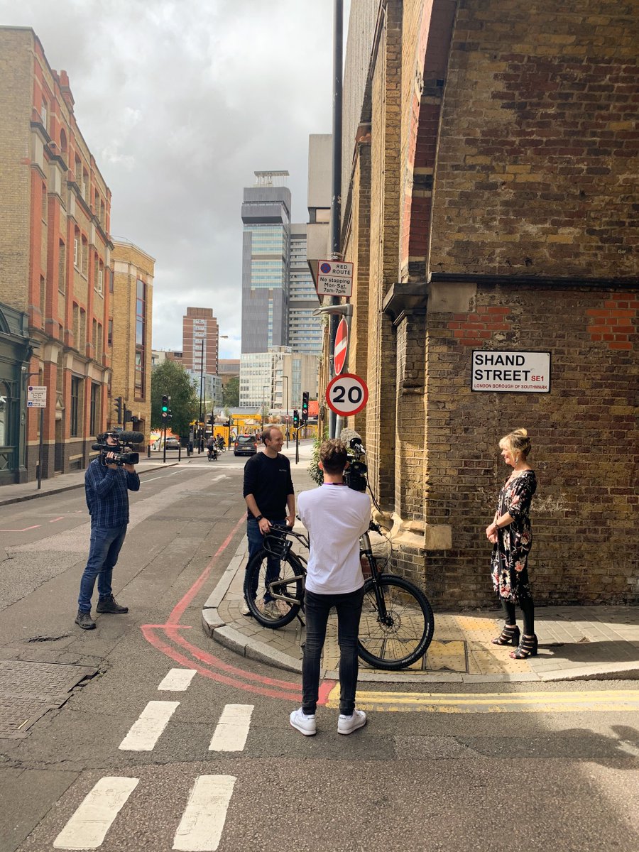 FullyChargedUK's tweet photo. Want to know more about the best #ebikeinsurance and #ebikelocks? Tune into @BBCOne next month where Dan gives an insight into the best locks in the game including our @ABUS_Cycling_US range!
#bbc #bbcone #ripoffbritain #abusbordo #pedalsure #ebikesafety #futuretransportculture https://t.co/oSVvncs28W