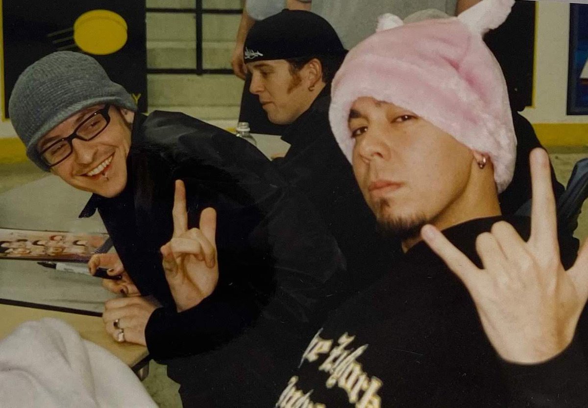 LINKIN PARK tweet media