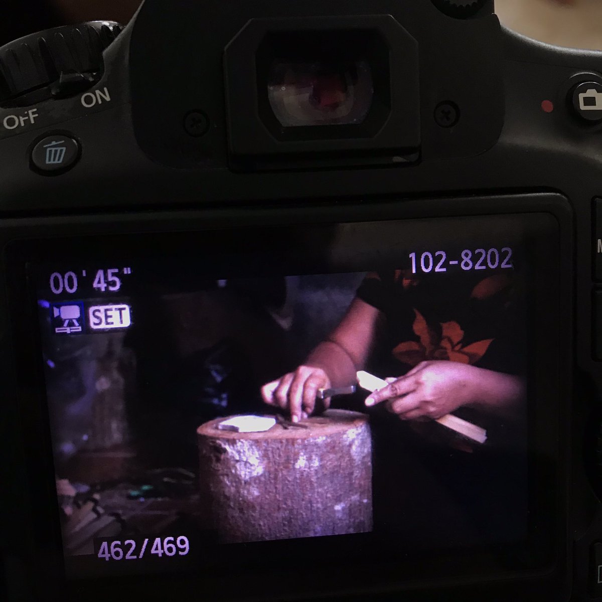 Kkn77U's tweet photo. 21 Agustus 2020, Pembuatan video profile perusahaan dan video proses pembuatan kipas bambu di alifa craft, serta tak lupa juga berbincang2 dengan seluruh karyawan yang ada hehehe lumayan buat tambah2 ilmu dan juga biar makin akrab lurr 😂 

@kknumy @UMYogya 

#kknumy2020 https://t.co/KcUg3OOZOW