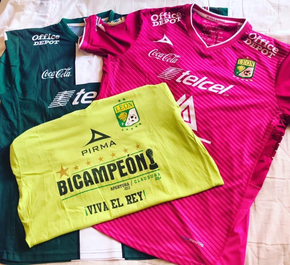 paramedic1715's tweet photo. @clubleonfc Orgullosamente fiera !!! https://t.co/E5NSIgVIrc