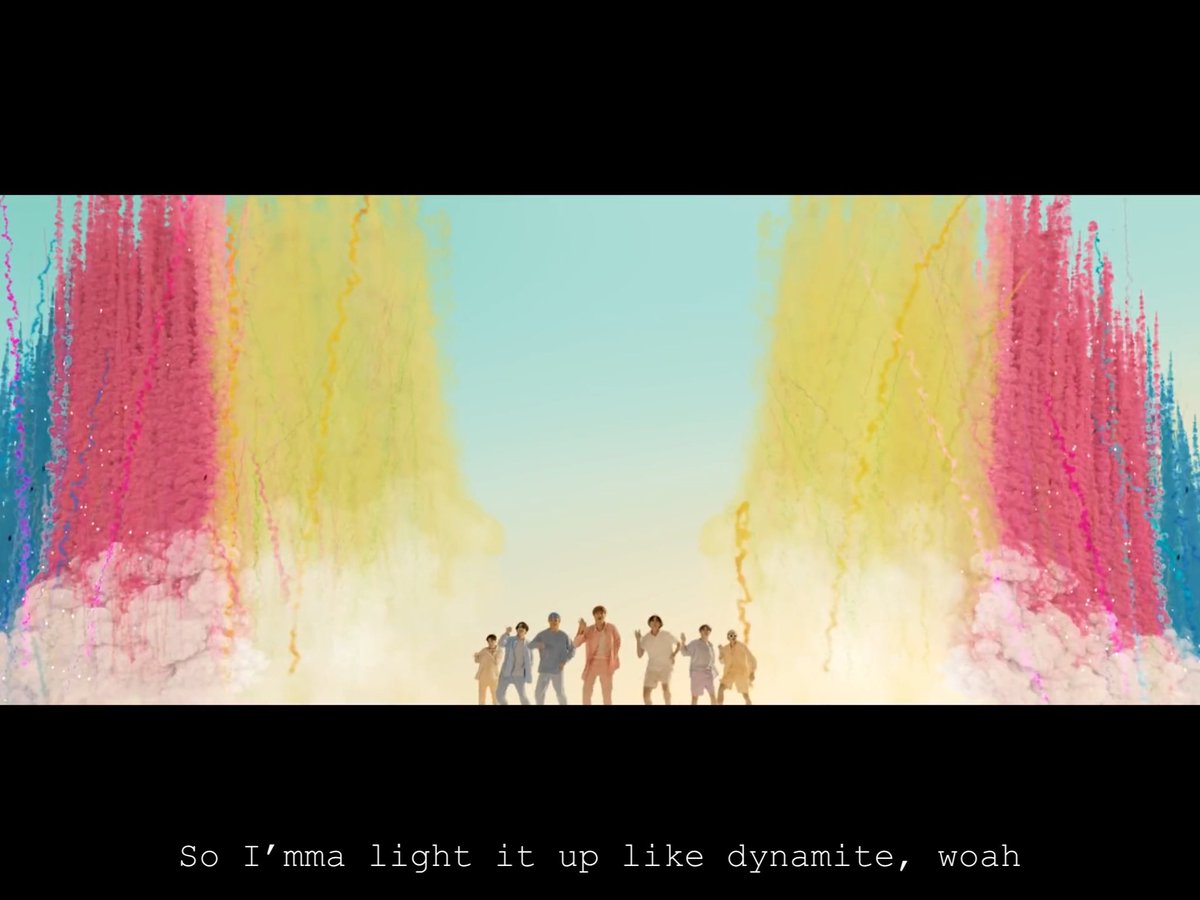 ComiVTH's tweet photo. #DynamiteToday #DynamiteTonight #DynamiteBTS #DynamiteOutNow #DynamiteTo50M https://t.co/o4Au3vlY2W