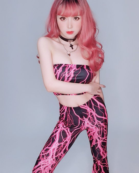 Twitterのコスプレ画像33