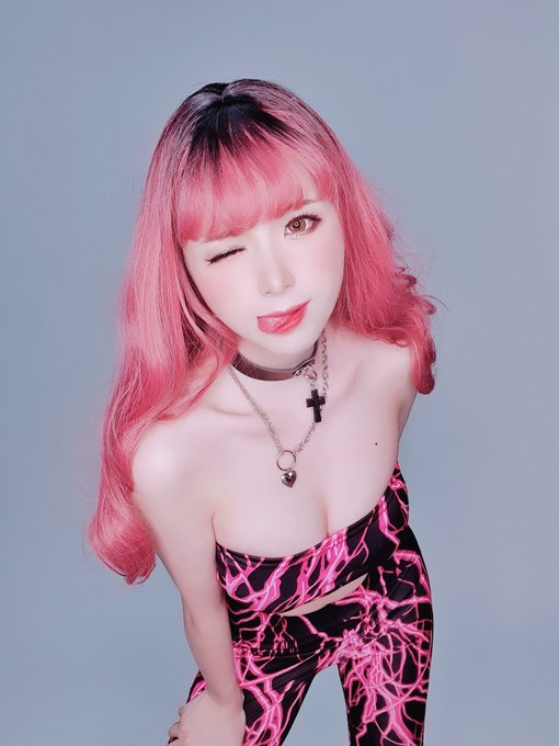 Twitterのコスプレ画像32