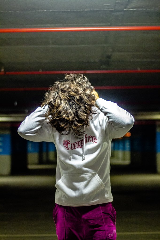 Empire_CSA's tweet image. F/W 20 - WHITE/PINK VELVET SET NOW AVAILABLE. 
Shop now at empirecsa.co.za 
Ph: @theprerelease