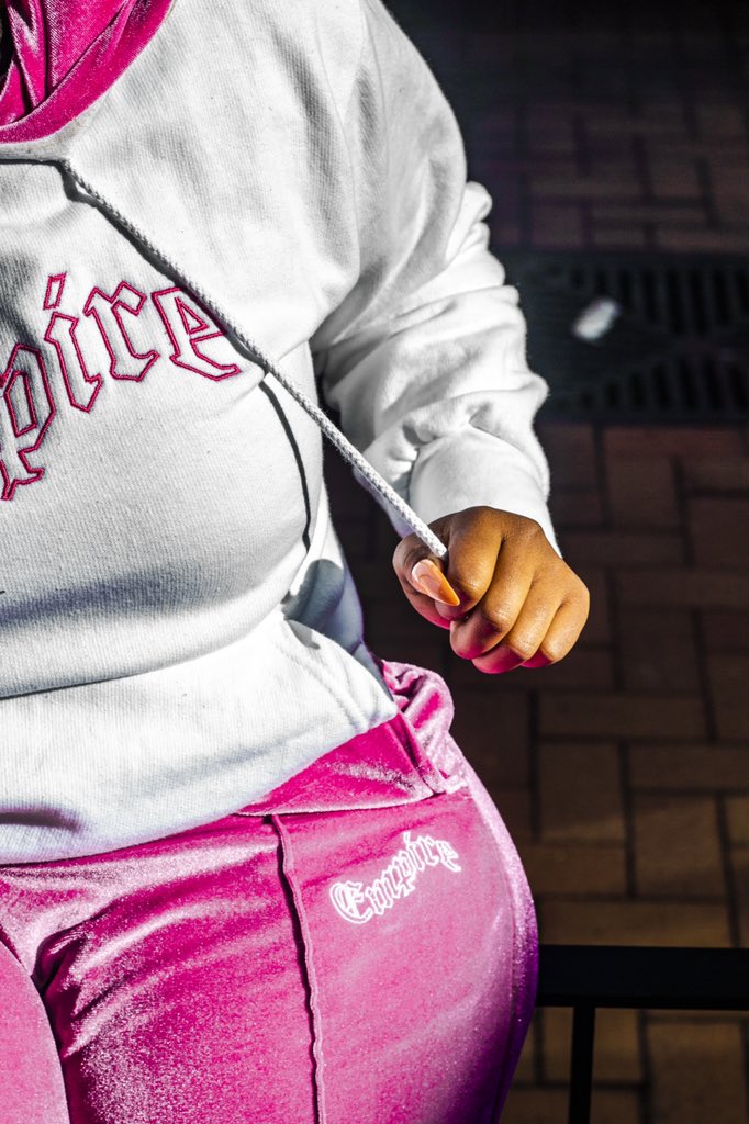 Empire_CSA's tweet image. F/W 20 - WHITE/PINK VELVET SET NOW AVAILABLE. 
Shop now at empirecsa.co.za 
Ph: @theprerelease