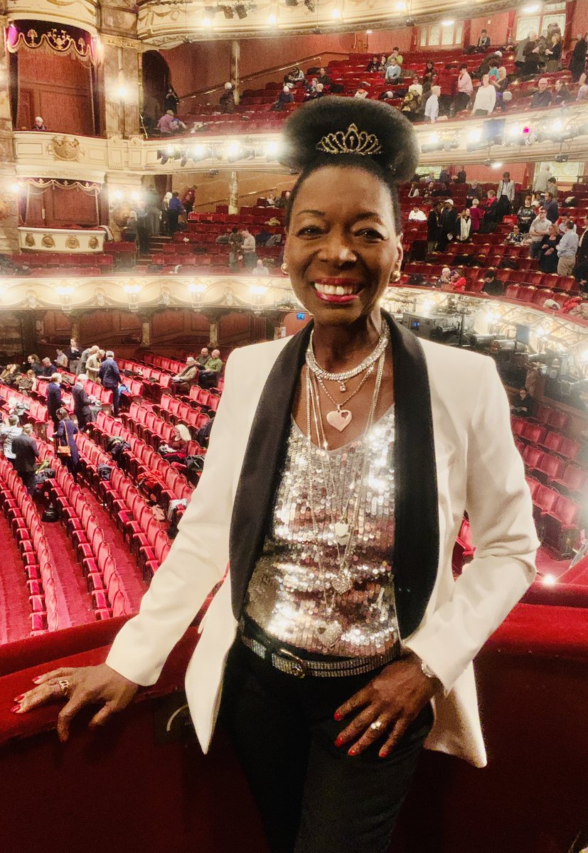 's tweet image. This is how I dressed, aged 70, for my last two outings before the lockdown ⁦back in March ⁦@thetimes2⁩ ⁦@shazedw⁩ ⁦@LucyKnowsNews⁩ ⁦⁦@LondonColiseum⁩ ❤️
