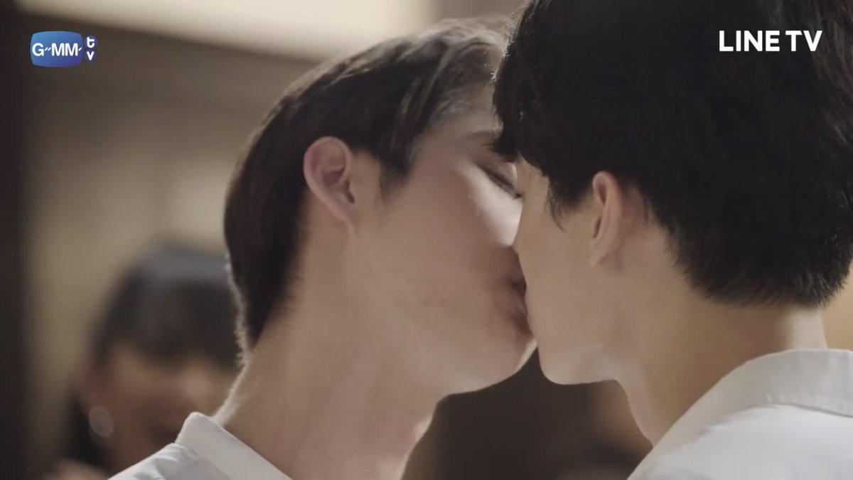 LX09v's tweet photo. กรี๊ดดดดดดดด กรี๊ดให้คอแตกโว้ยยยยยย #ยังคั่นกูEP2 https://t.co/nakZxcd7Ex