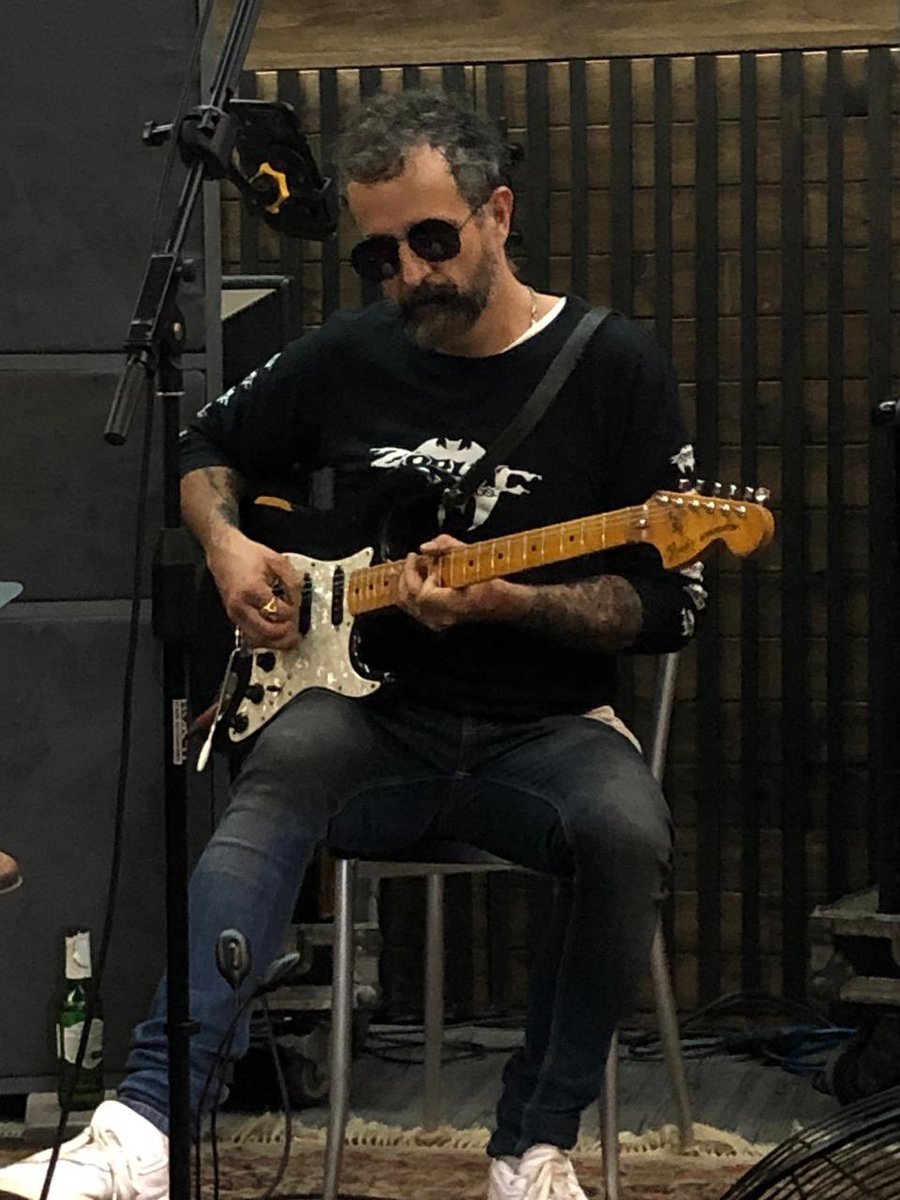 MolotovBanda's tweet photo. Ensayos para un show IRREPETIBLE, no se queden fuera y vayan boletos a https://t.co/vUu95GYkUV https://t.co/gVMuG95V8O