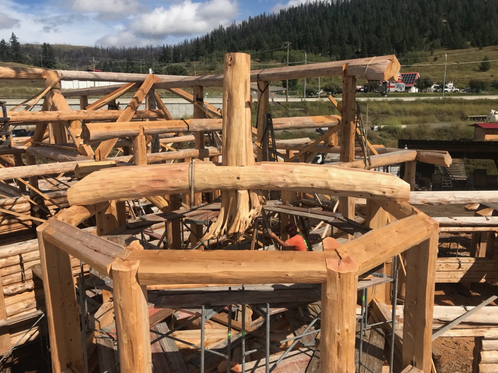 tk_martin82's tweet photo. Two level turret is coming along - we incorporated a special hanging root tree that is suspended from above
@PioneerLogHomes 
#TimberKings #loghomes https://t.co/Tfzp8YNp9G