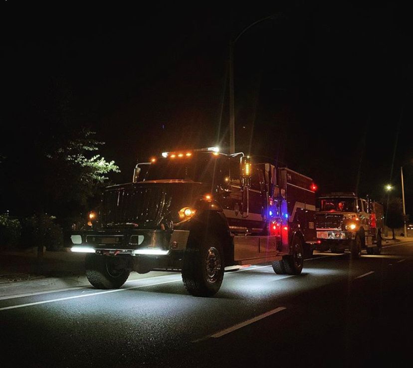 SBCOUNTYFIRE's tweet photo. SBCoFD has deployed 11 Engines, a Hand Crew, a Dozer and multiple overhead to battle fires all over California.   

See more info here ➡️ https://t.co/FtF8oF93oC

#MutualAid #ReadySetGo! #Vision4Safety https://t.co/Th51e9DjiV