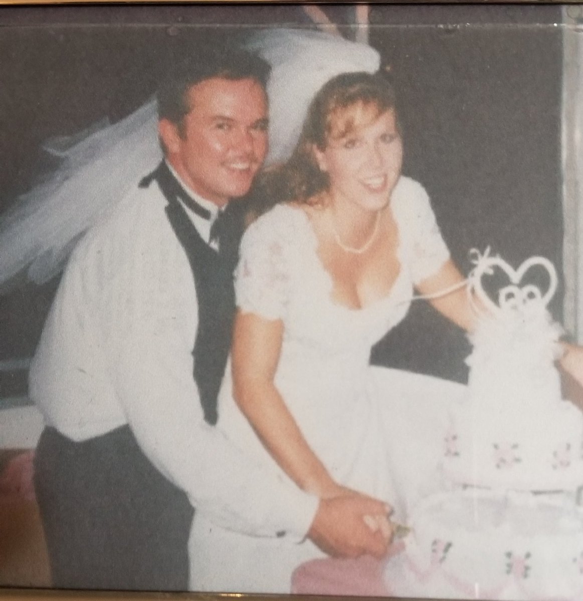 PAleywine's tweet photo. Happily married to this beautiful woman for 21 years today! So Blessed. https://t.co/3fDNOS9E8d