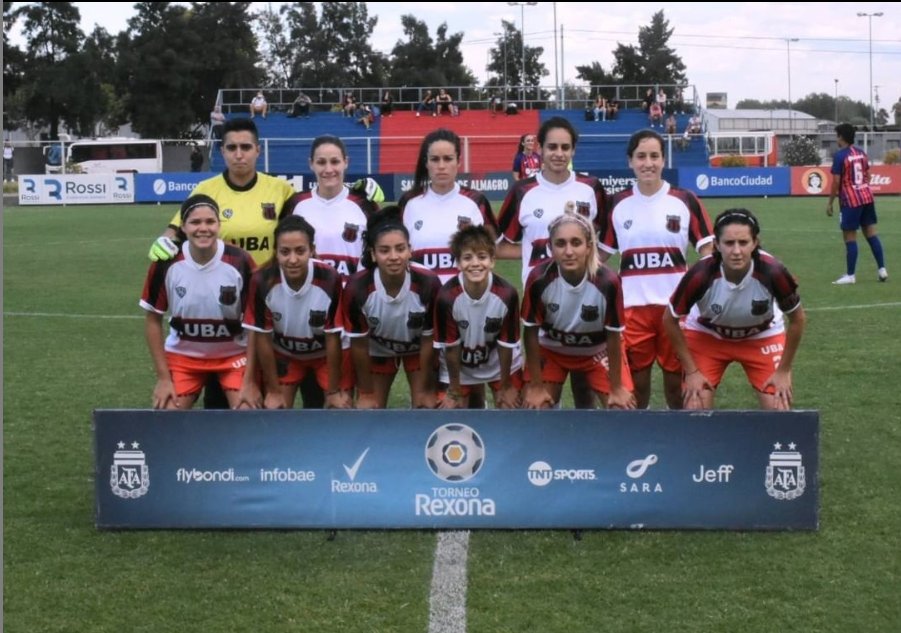 ubafutfemok's tweet photo. A todas las que luchan día a día por el lugar que se ganaron dentro de la cancha. A nuestras Dragonas Universitarias y a todas las jugadoras del país les queremos desear un muy Felíz #DiaDeLaFutbolista !
 
#FutbolFemenino 
#VamosLasPibas https://t.co/hJCt7GcJDX