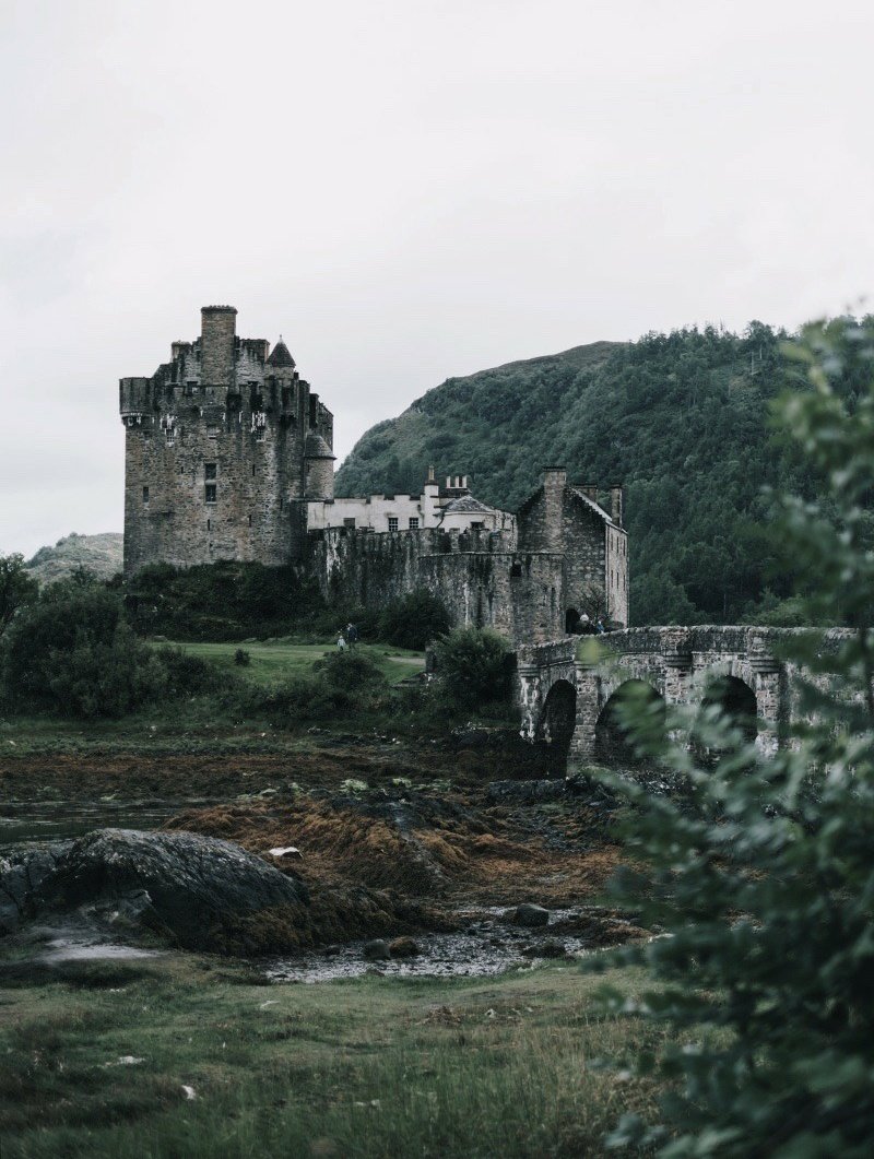 2. Sign Of The TimesYou are very compassionate. You treat other's problems as your own. You are a great listener and you know when someone is feeling sad and down. You listen to your brain most of the time, not your emotions. You have this sad but inspirational and strong aura.