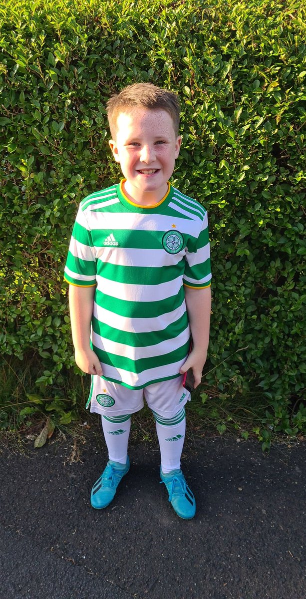 shelly221010's tweet photo. πππ #belter #mybhoy #celticdaft https://t.co/dS8II8bJSE