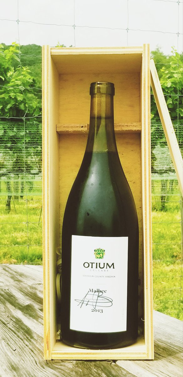 Last 5 of the 2013 Malbec Reserve Magnums available. Special pricing $190 starting now until they are gone. So hurry up or miss out  #vawine #virginiawine #vawinetogether #visitloudoun #drinkloco #getoutloudoun #malbec