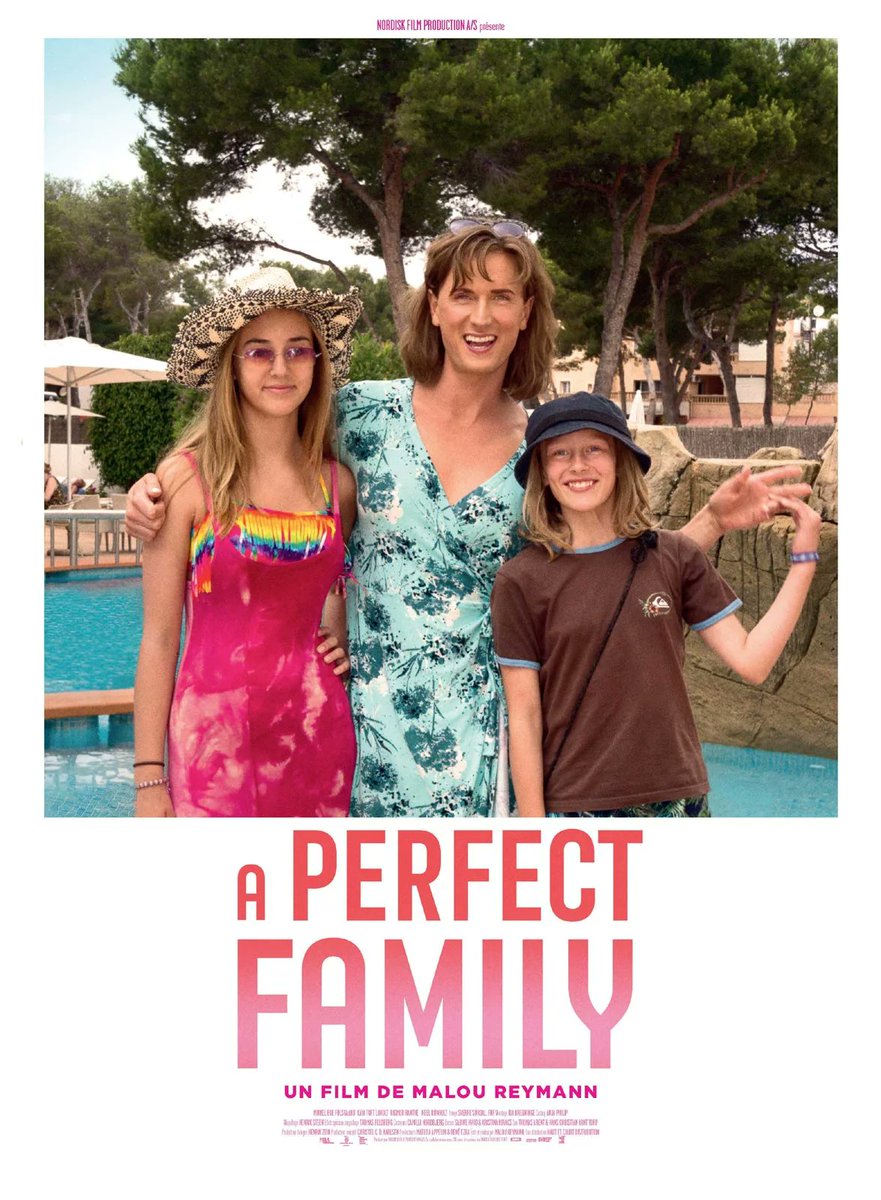 Sortie cette semaine : A Perfect Family !

Tous les jours à 17h55 et 19h55.

Comédie dramatique danoise (1h 37min)
De Malou Leth Reymann
Avec Kaya Toft Loholt, Mikkel Boe Folsgaard, Neel Rønholt 

Trailer : allocine.fr/video/player_g…