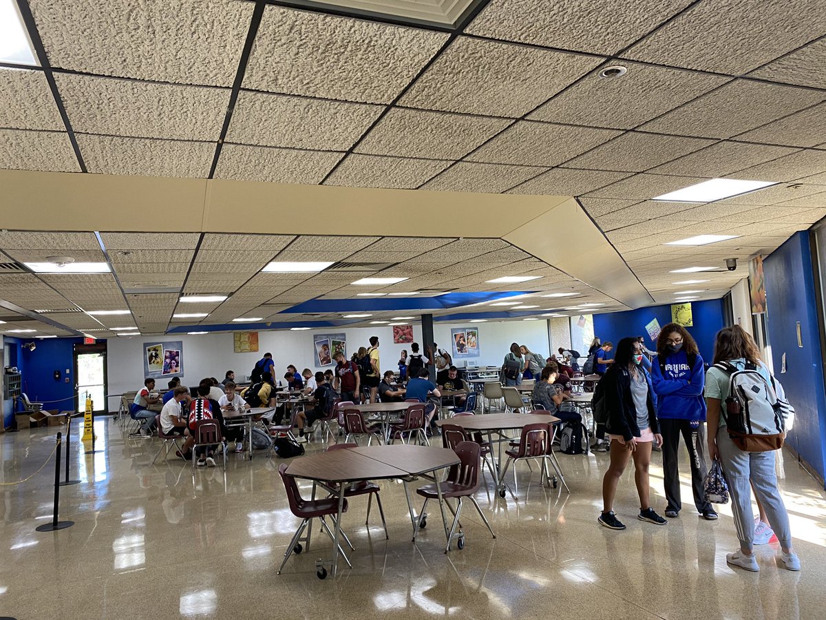 Huge shoutout to our district and awesome cafeteria staff who provide our athletes with a protein packed snack after morning workouts!! 💪🏾🏋🏽‍♀️🥛