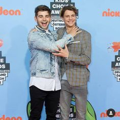 FanaccJace's tweet photo. appreciation post #100!!!! Jace, how was the diez leches cake?? Btw @mikecaron_la how did you guys make the diez leches cake?? If there aren't that many bc i wanted one for my bday but they said there wasnt that many leches:( @Jacenorman https://t.co/Rgb9EepPcQ
