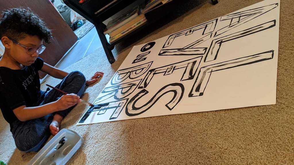 HarrisonNealey's tweet image. Oliver doesn't personally know #breonnataylor or her story, but he's seen me paint many signs over the last few months to display in our windows.  He always asks me what the signs say, so I tell him... This time he's taking the brush into his own hands. … instagr.am/p/CEKJnxNl0TgM…