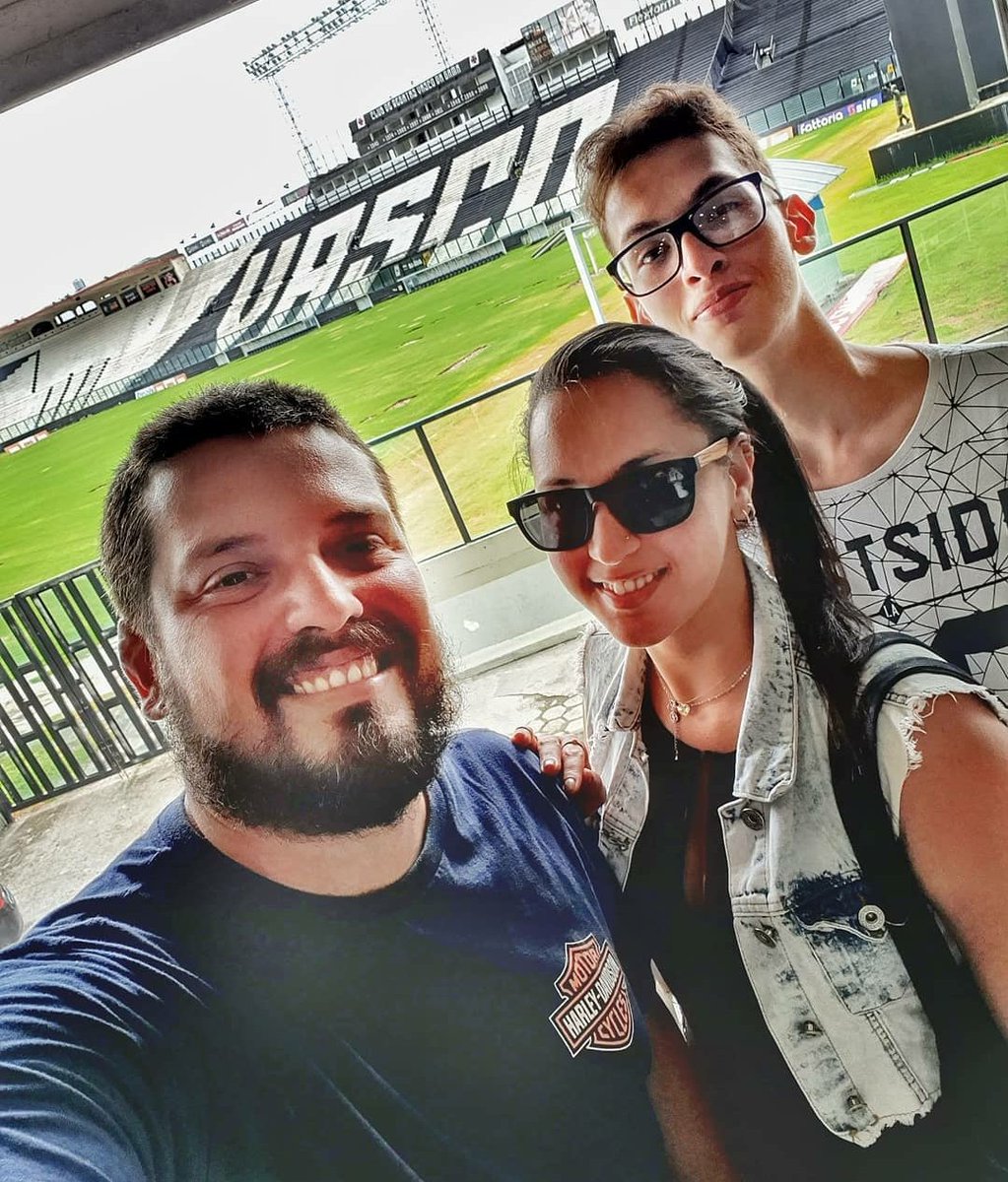 DuduDeLucaa's tweet photo. Parabéns @VascodaGama pelos 122 anos de alegria e história. #VASCO122ANOS #VascoDaGama https://t.co/Msy0YebhJA