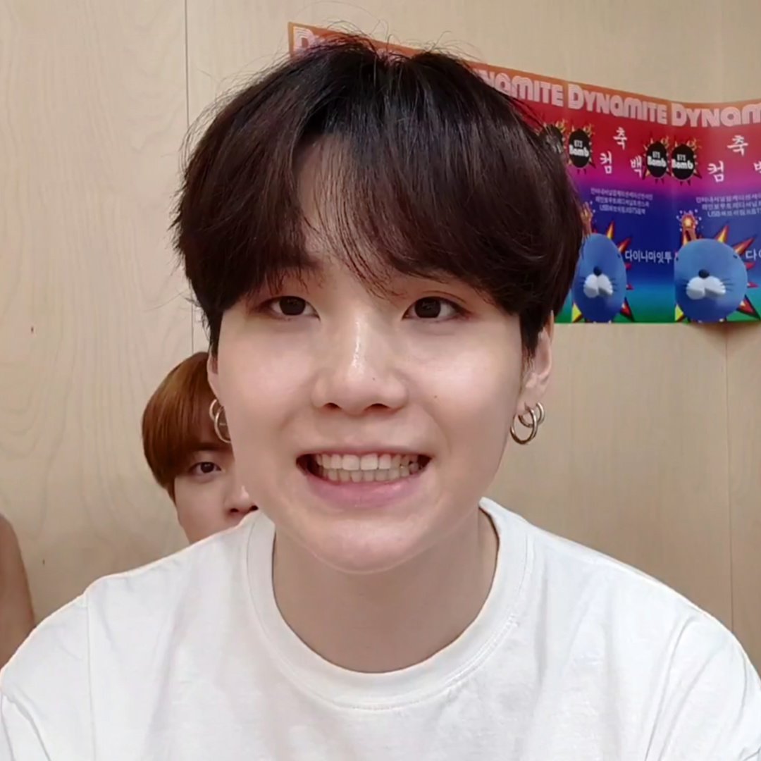 yoongisarchive's tweet photo. https://t.co/L8jSM1d8n5