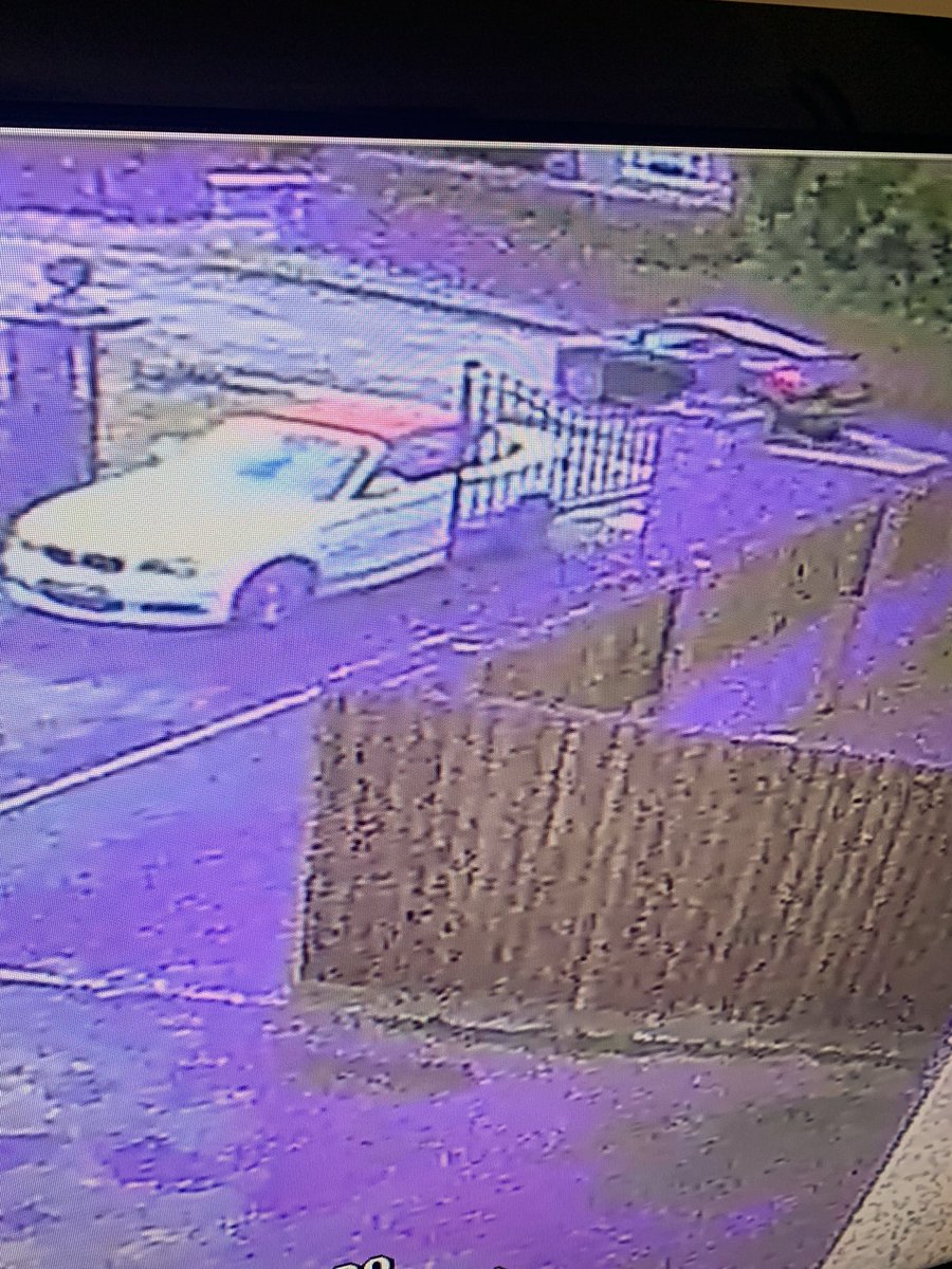 Can everyone please share and find out who the scum bags are who just done my house over the pictures aint very good i need the names and there will be a reward