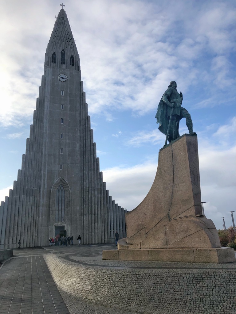Reykjavík is a pretty small town but there is plenty to seeHere is the Hallgrímskirkja, or Lutheran Church of IcelandWhich sits perfectly symmetrical at the right angle[cont...]