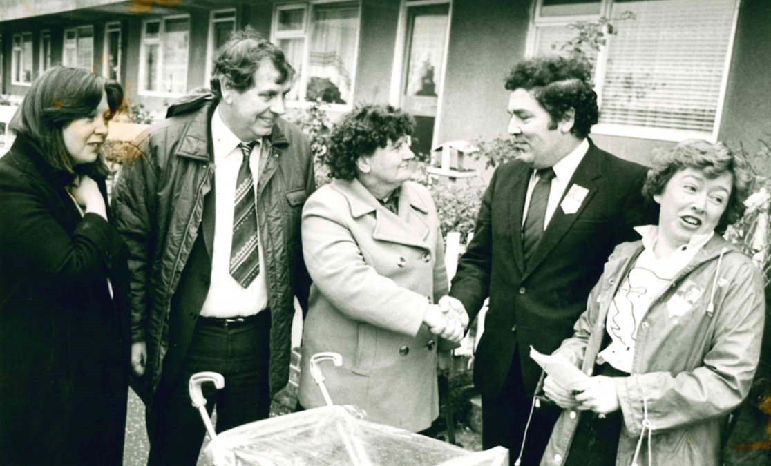 As a 90's child, I grew up during the journey to the Agreement. Joe Hendron's West Belfast victory in 1992, the year I was born, left SF no other choice but to engage in dialogue. Hume-Adams would follow shortly after in 1993, IRA ceasefire in 1994. Thank you Dr. Joe.  #SDLP50