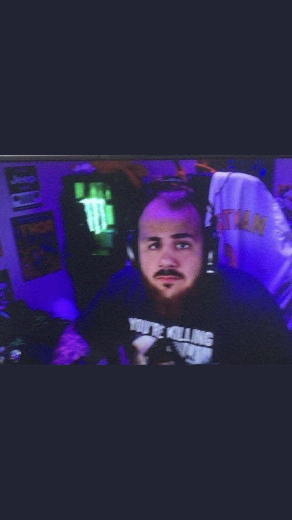 Vafrq's tweet photo. @timthetatman https://t.co/n4ulJIP2RS