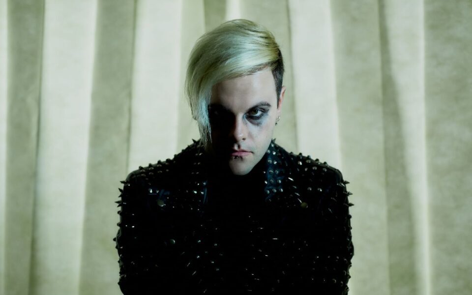 DEAD PRESS! (@deadpresszine) on Twitter photo Inklings (<a href="/inklings_music/">๐ธ๐๐๐๐๐๐๐</a>) shares cover of 'Helena' by My Chemical Romance (<a href="/MCRofficial/">My Chemical Romance</a>), featuring Hannah Greenwood & Ethan Smith.
deadpress.co.uk/news-inklings-โฆ Inklings (<a href="/inklings_music/">๐ธ๐๐๐๐๐๐๐</a>) shares cover of 'Helena' by My Chemical Romance (<a href="/MCRofficial/">My Chemical Romance</a>), featuring Hannah Greenwood & Ethan Smith.
deadpress.co.uk/news-inklings-โฆ
