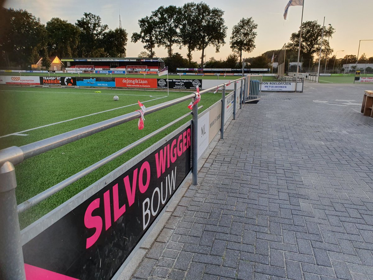 mvv29nieuws's tweet photo. Morgenmiddag om 17 uur komt TVC'28 naar het Frielinkspark. Deze wedstrijd zal in het teken staan van de voorbereiding van het nieuwe seizoen. Een mooie graadmeter voor de manschappen van Ruud Ottenhof. Kom snel want de 1.5 meter lintjes zijn bijna uitverkocht https://t.co/W0W5zj8ChV