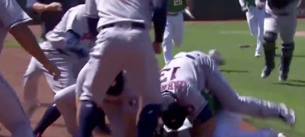 BleacherReport's tweet image. ASTROS-A'S BRAWL